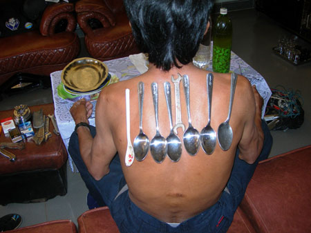 người hút sắt như nam châm